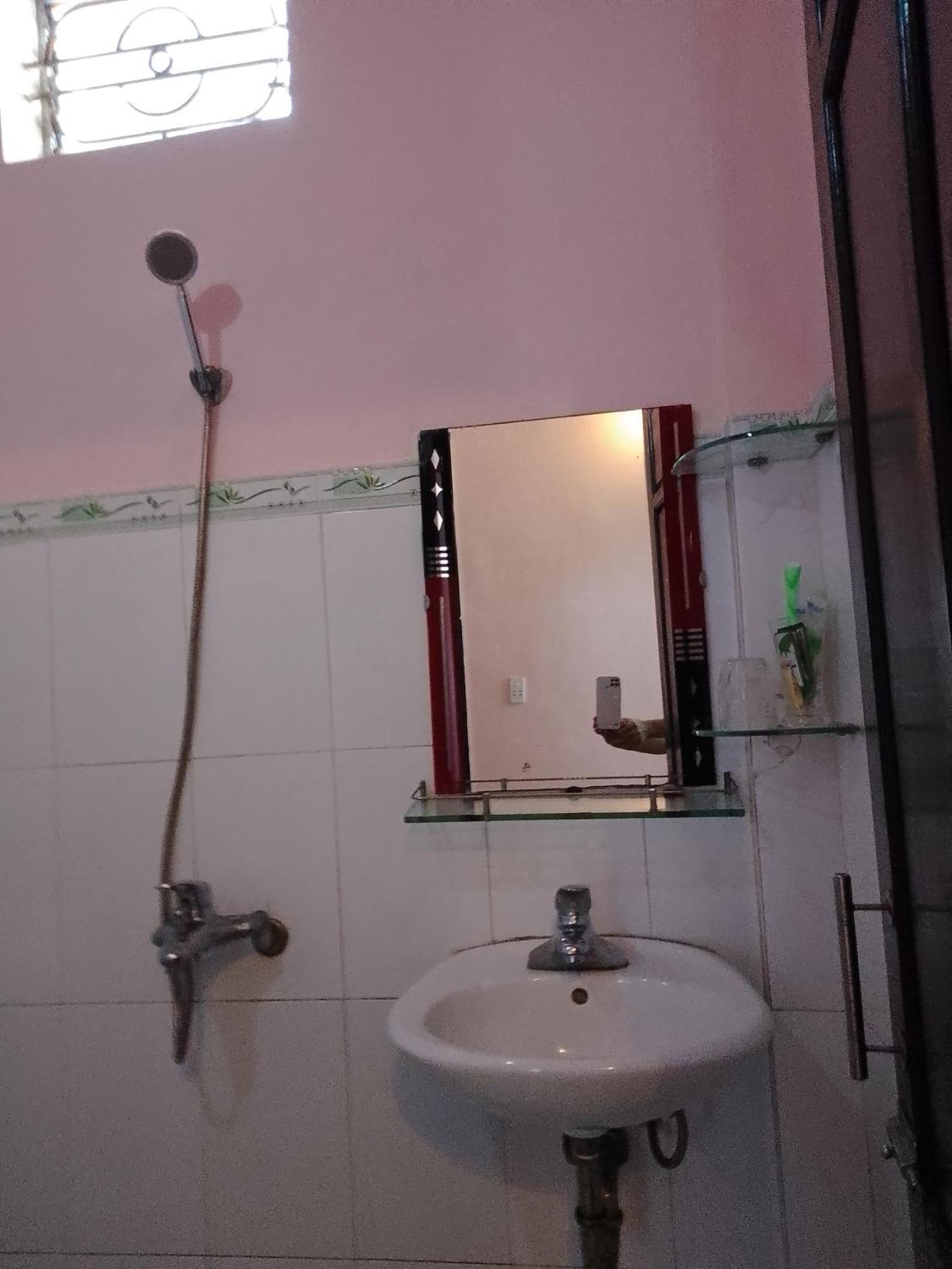 Nha Nghi Hang Nga Dong Hoi Exterior foto