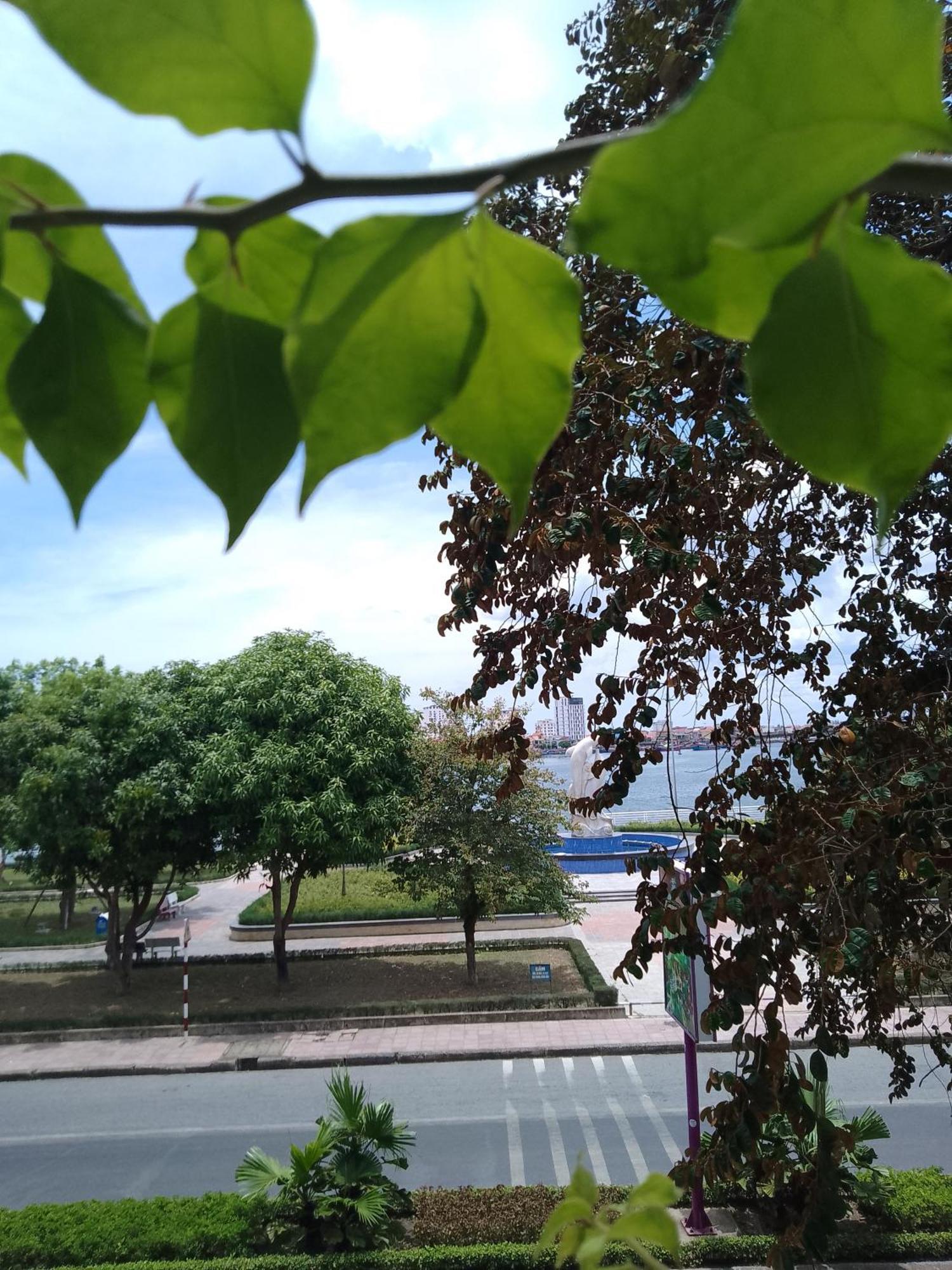 Nha Nghi Hang Nga Dong Hoi Exterior foto